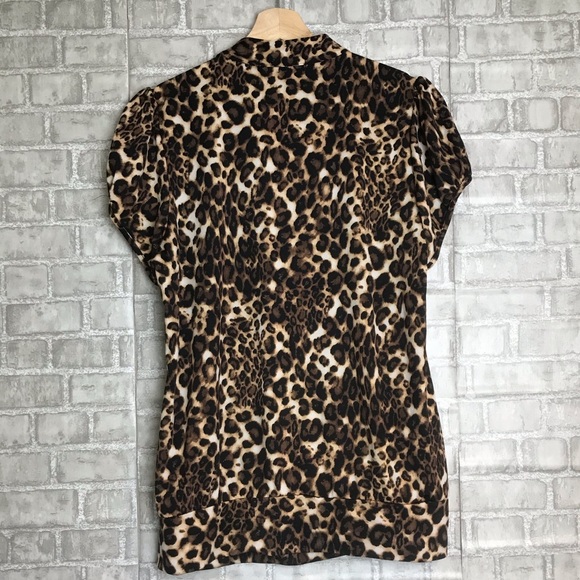 NWT Heartsoul Plus Leopard V-Neck Top Size 1X - Picture 2 of 6